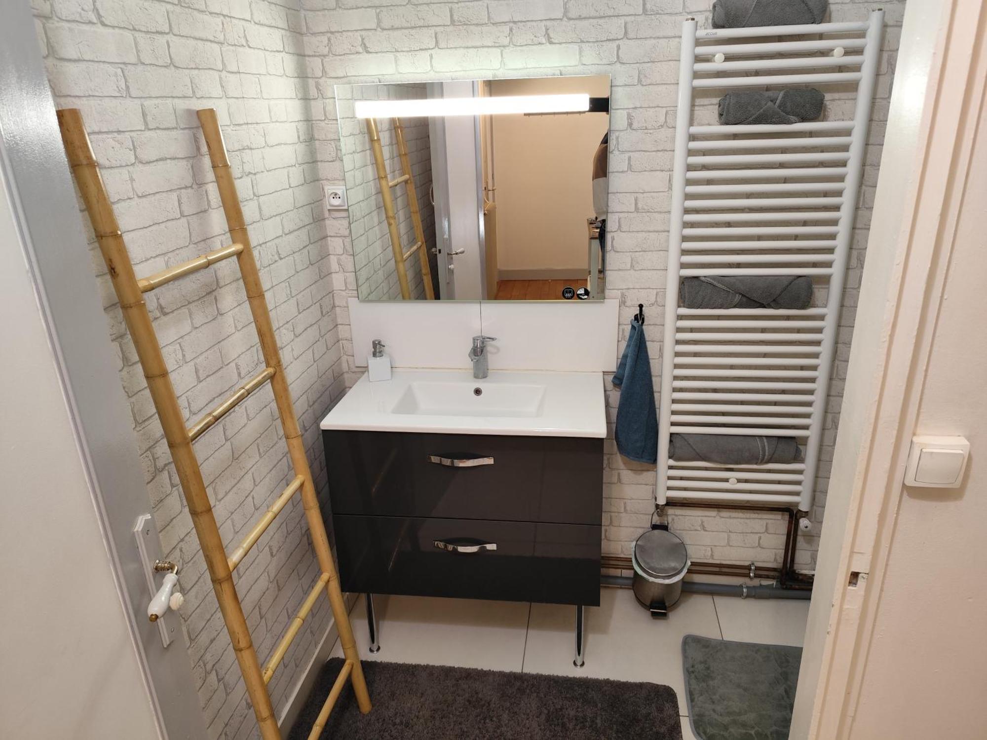 Apartament 2 Pieces Totalement Renove Au Coeur De Bourges Zewnętrze zdjęcie
